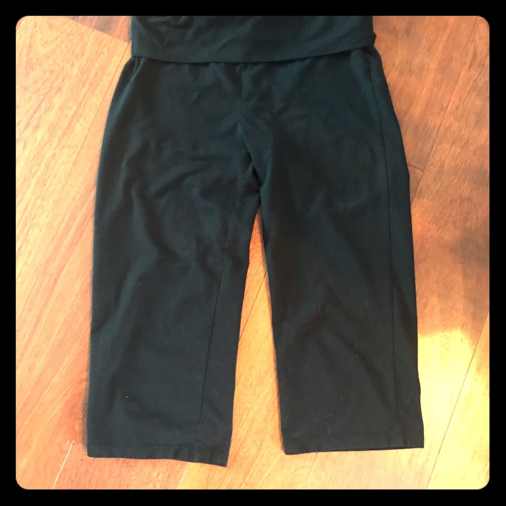 Capri pants